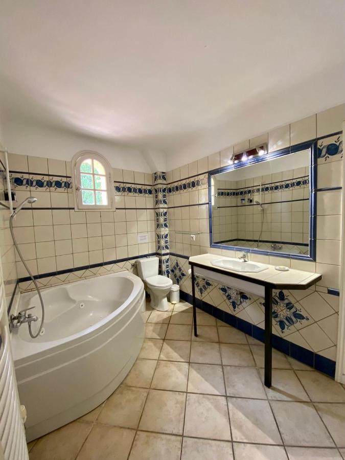 Bed and Breakfast Bastide De Gueissard Saint-Cyr-sur-Mer Exterior foto