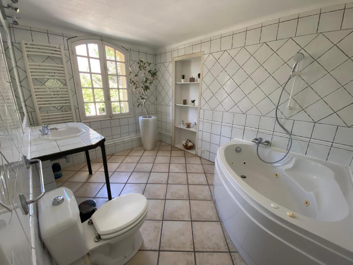 Bed and Breakfast Bastide De Gueissard Saint-Cyr-sur-Mer Exterior foto